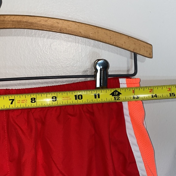 🦋Adorable orange Nike Dri-fit shorts! - Picture 3 of 7